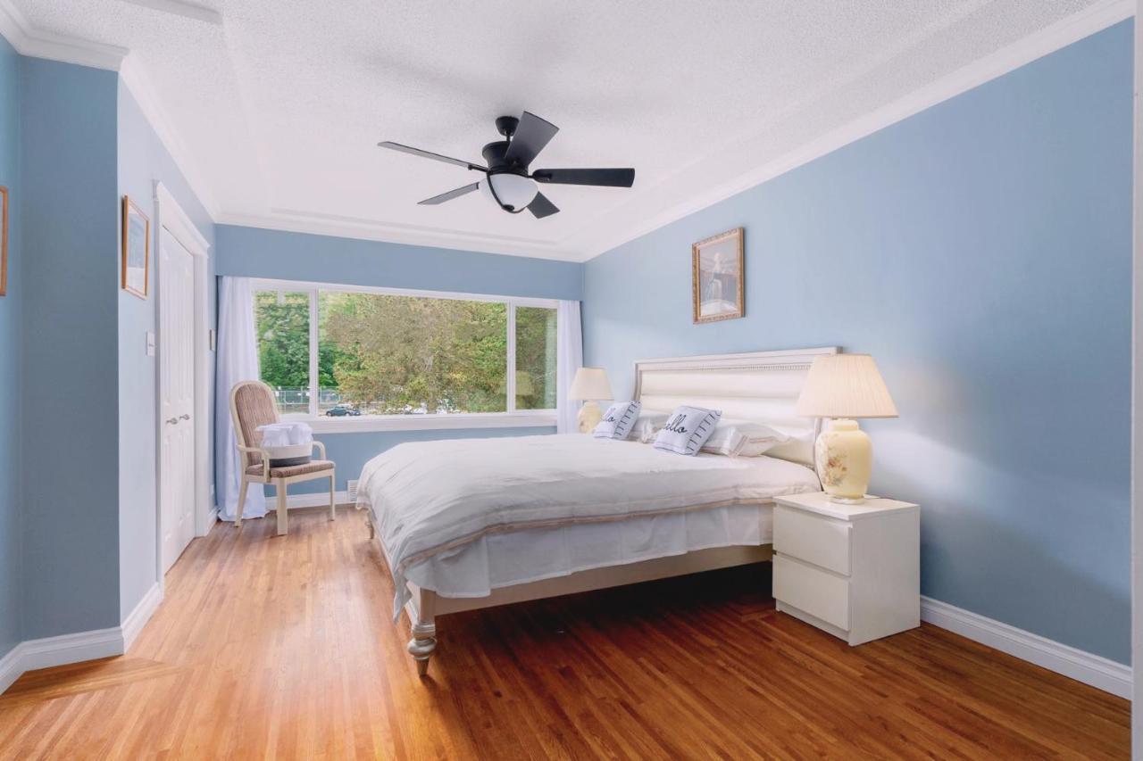 Lovely 3 Bedroom Port Moody Spacious Home 6 People Free Parking Exterior photo